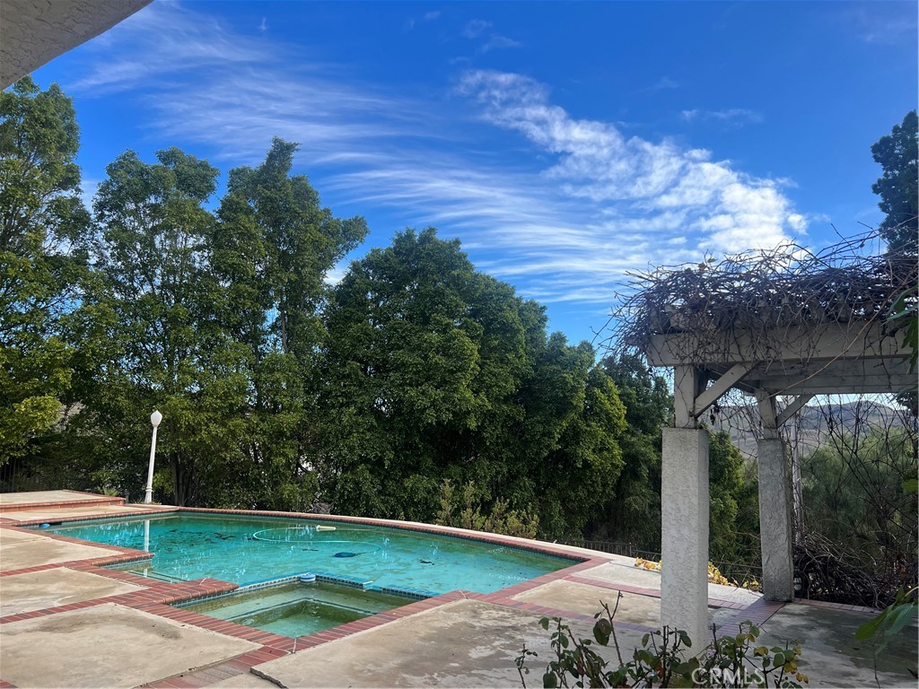 2108 Indian Creek Road