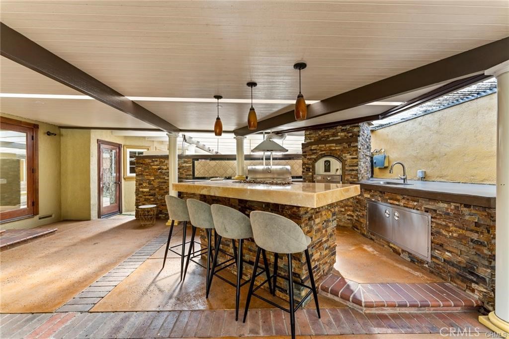 1029 Burnell Oaks Lane