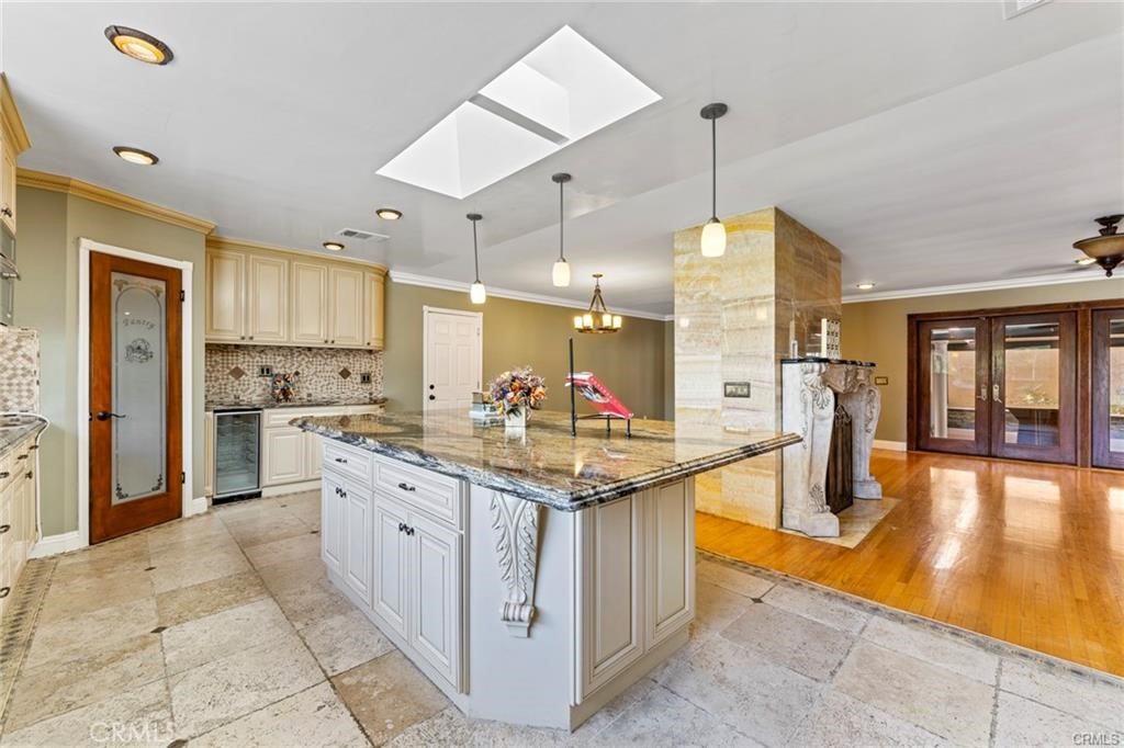 1029 Burnell Oaks Lane