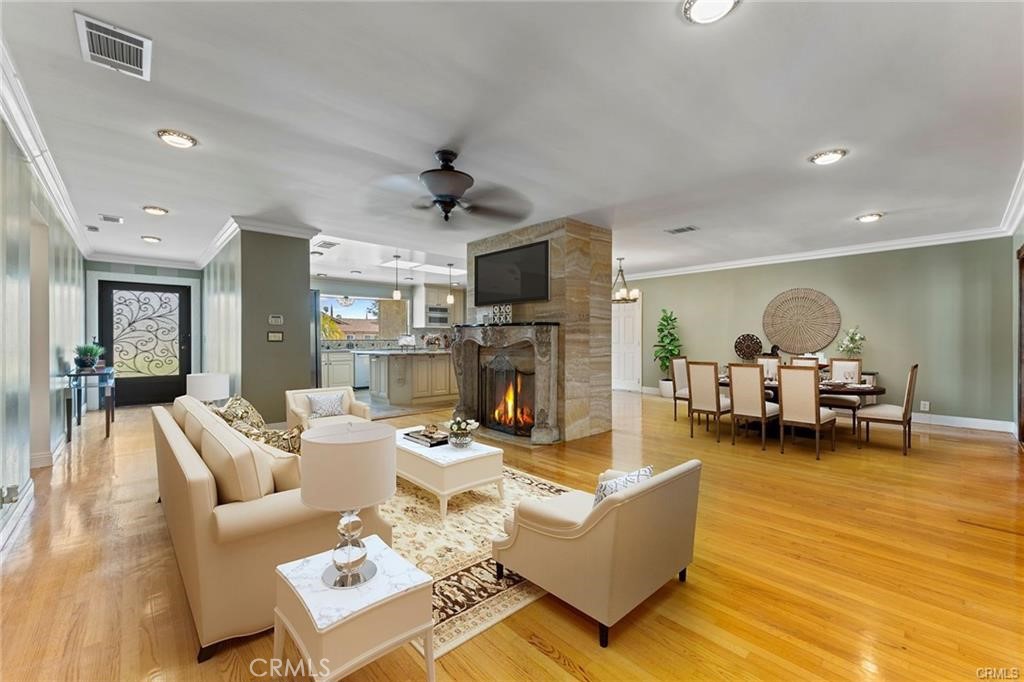 1029 Burnell Oaks Lane