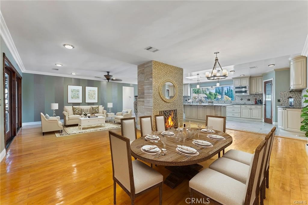 1029 Burnell Oaks Lane