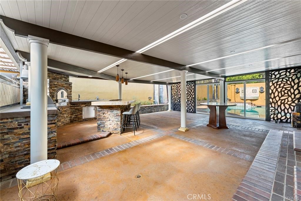 1029 Burnell Oaks Lane