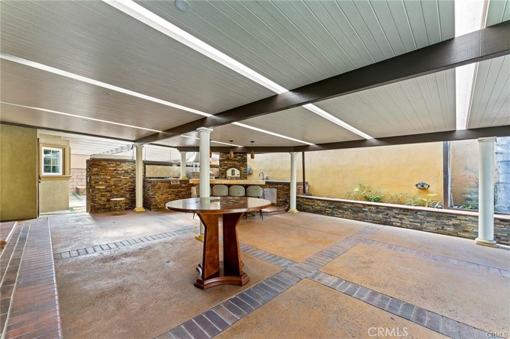 1029 Burnell Oaks Lane