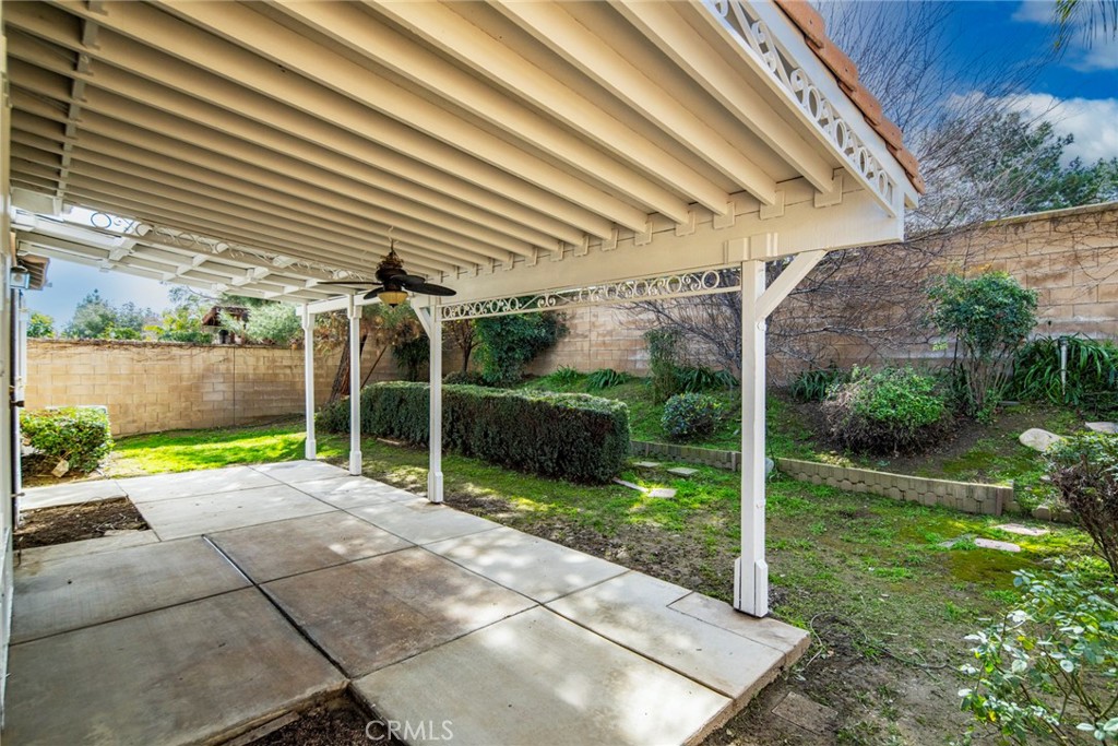 17047 Crabapple Lane