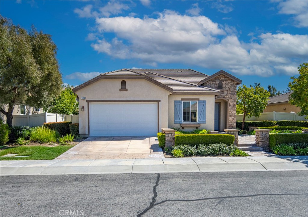 328 Enchanted Park North