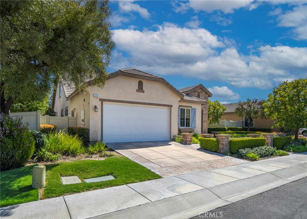 328 Enchanted Park North