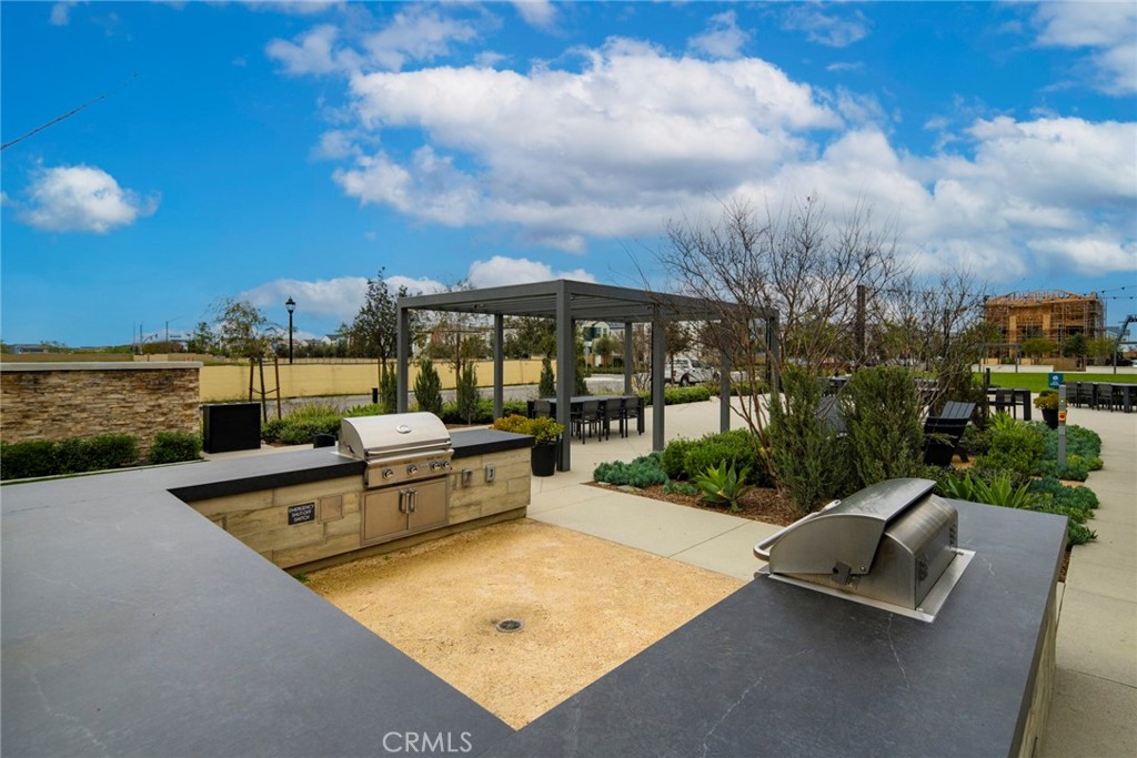 4411 S Fairmount Paseo