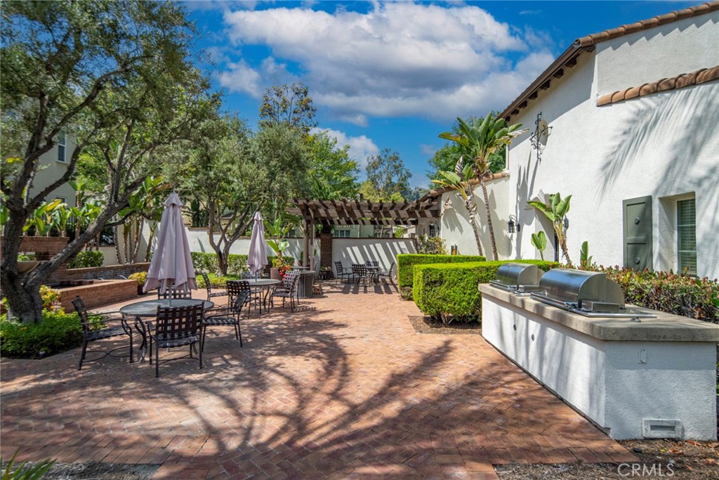 893 Terrace Lane W. 1