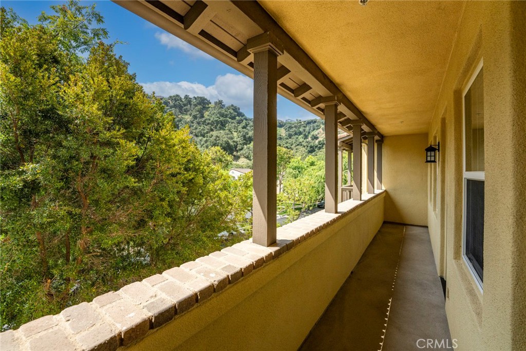 893 Terrace Lane W. 1