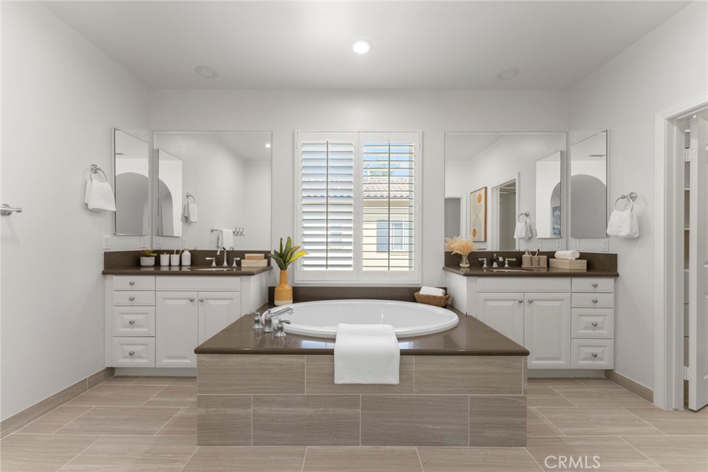 893 Terrace Lane W. 1