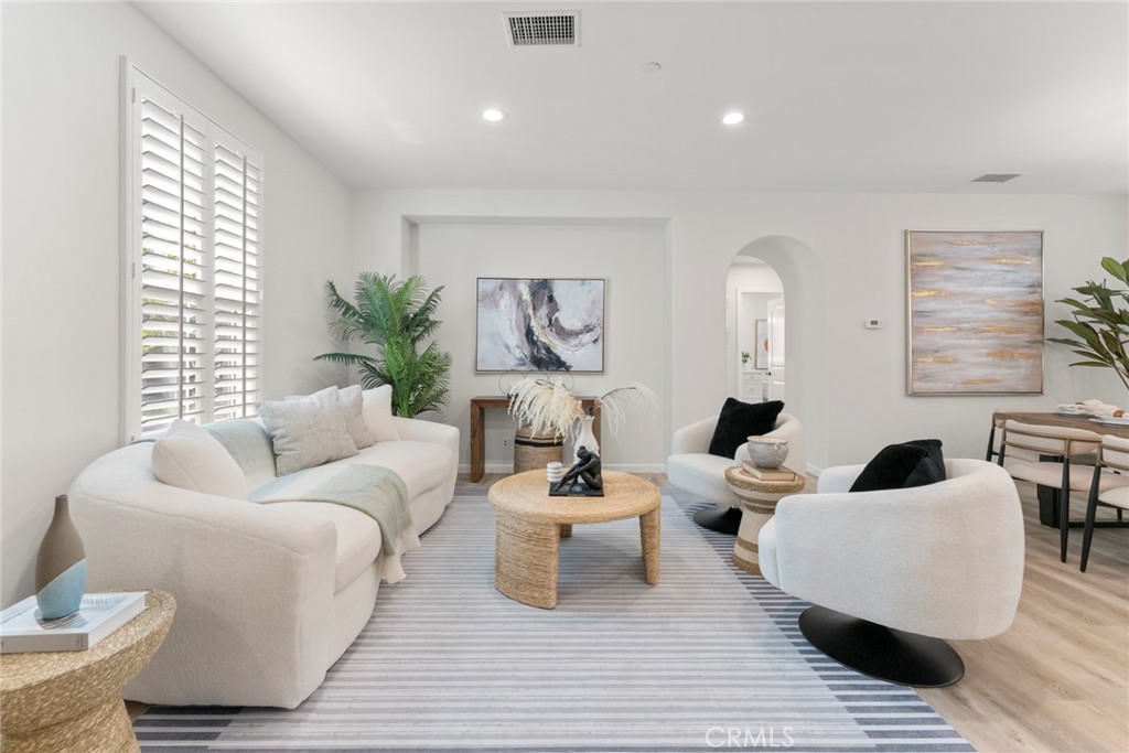 893 Terrace Lane W. 1