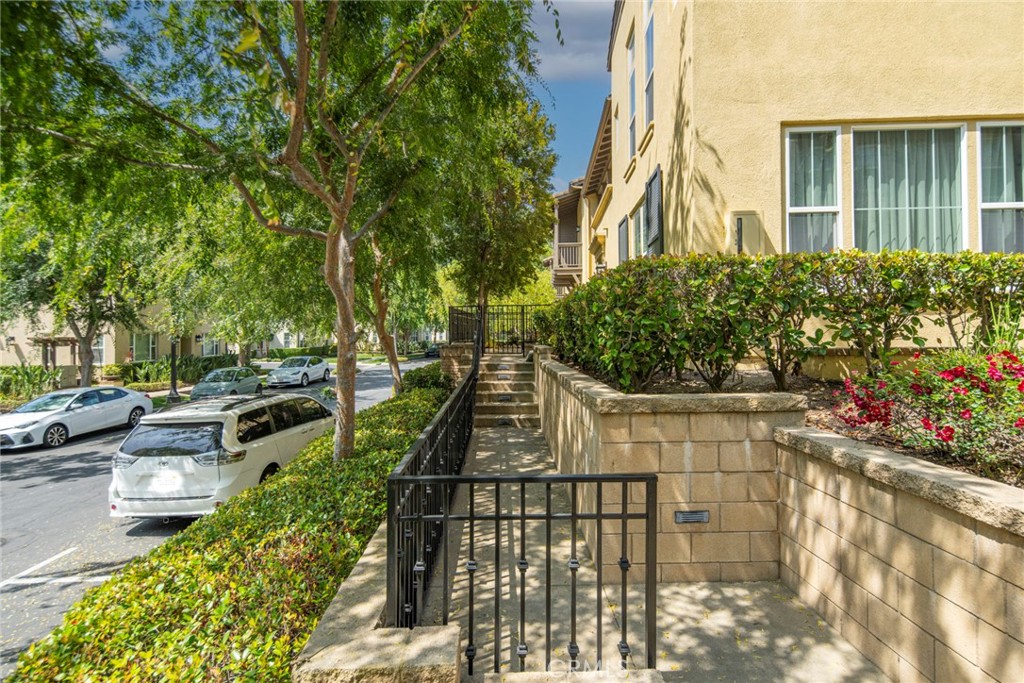 893 Terrace Lane W. 1