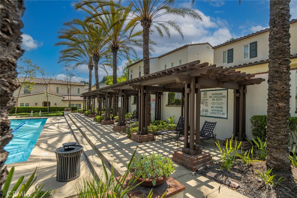 893 Terrace Lane W. 1