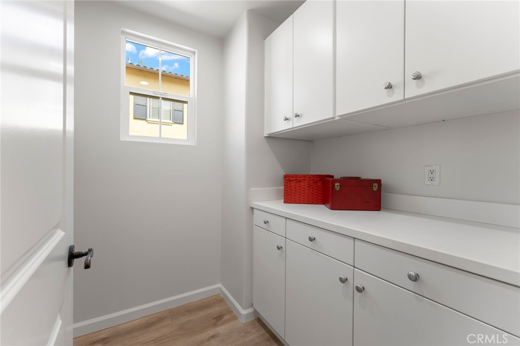 893 Terrace Lane W. 1