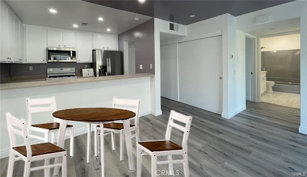 425 Orange Blossom 205