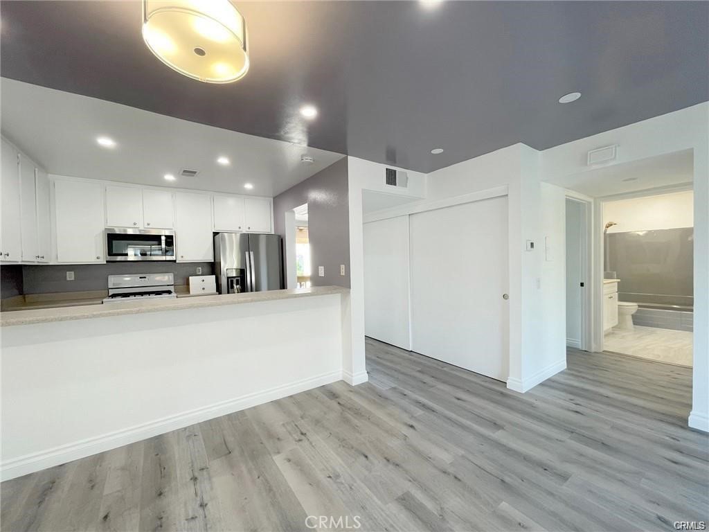 425 Orange Blossom 205