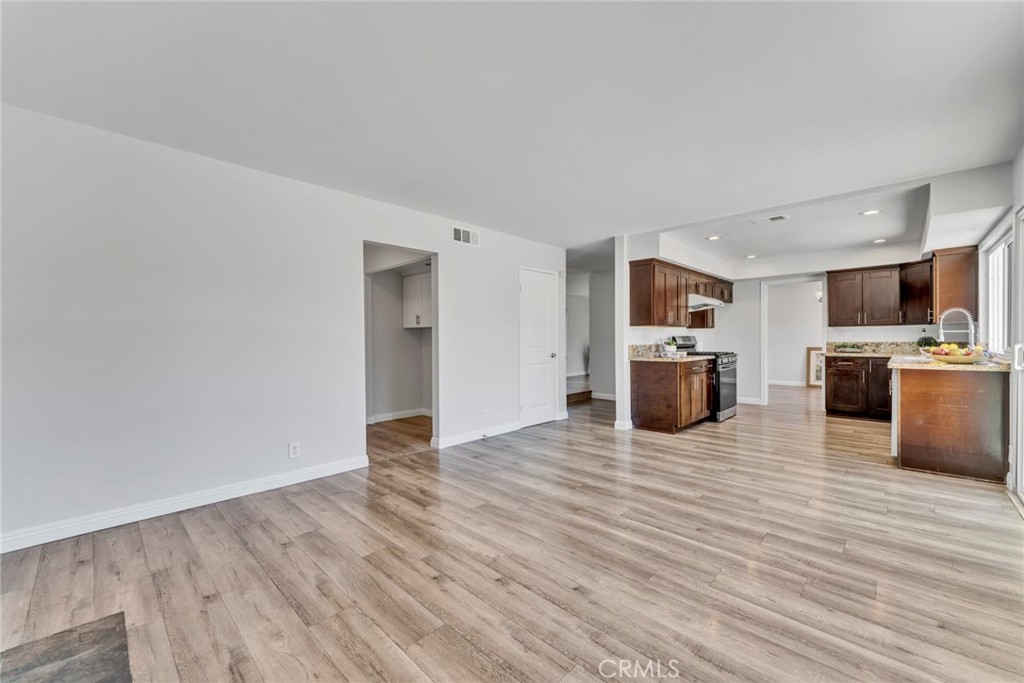 1335 Rolling Knoll Road