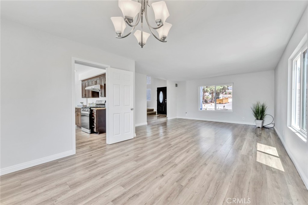 1335 Rolling Knoll Road