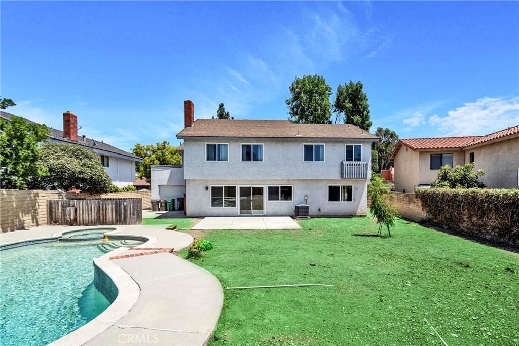 1335 Rolling Knoll Road