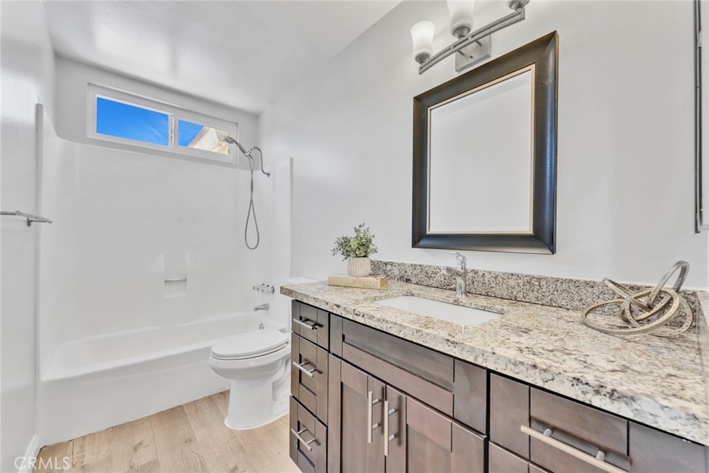 1335 Rolling Knoll Road