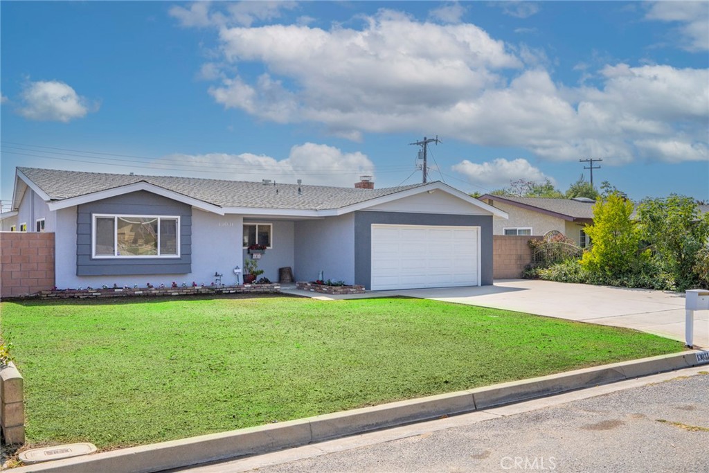 13031 Los Cedros Ave.