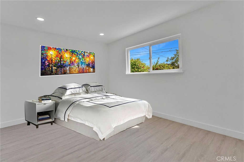 13031 Los Cedros Ave.