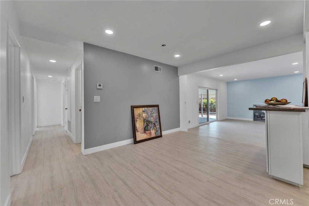 13031 Los Cedros Ave.