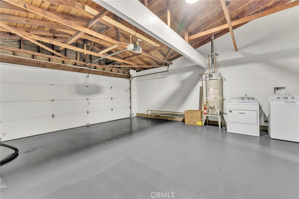 13031 Los Cedros Ave.