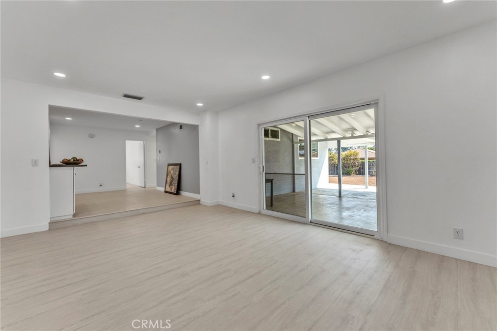 13031 Los Cedros Ave.