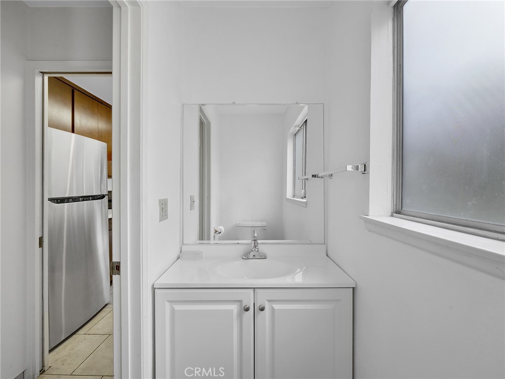 3852 Claremont Street