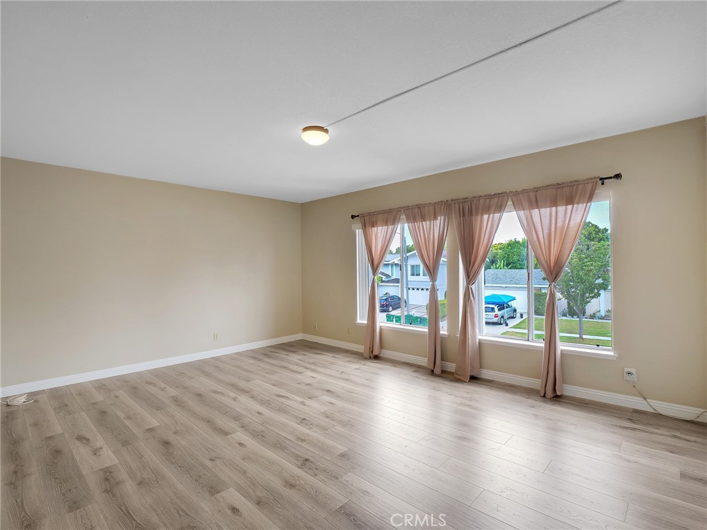 3852 Claremont Street