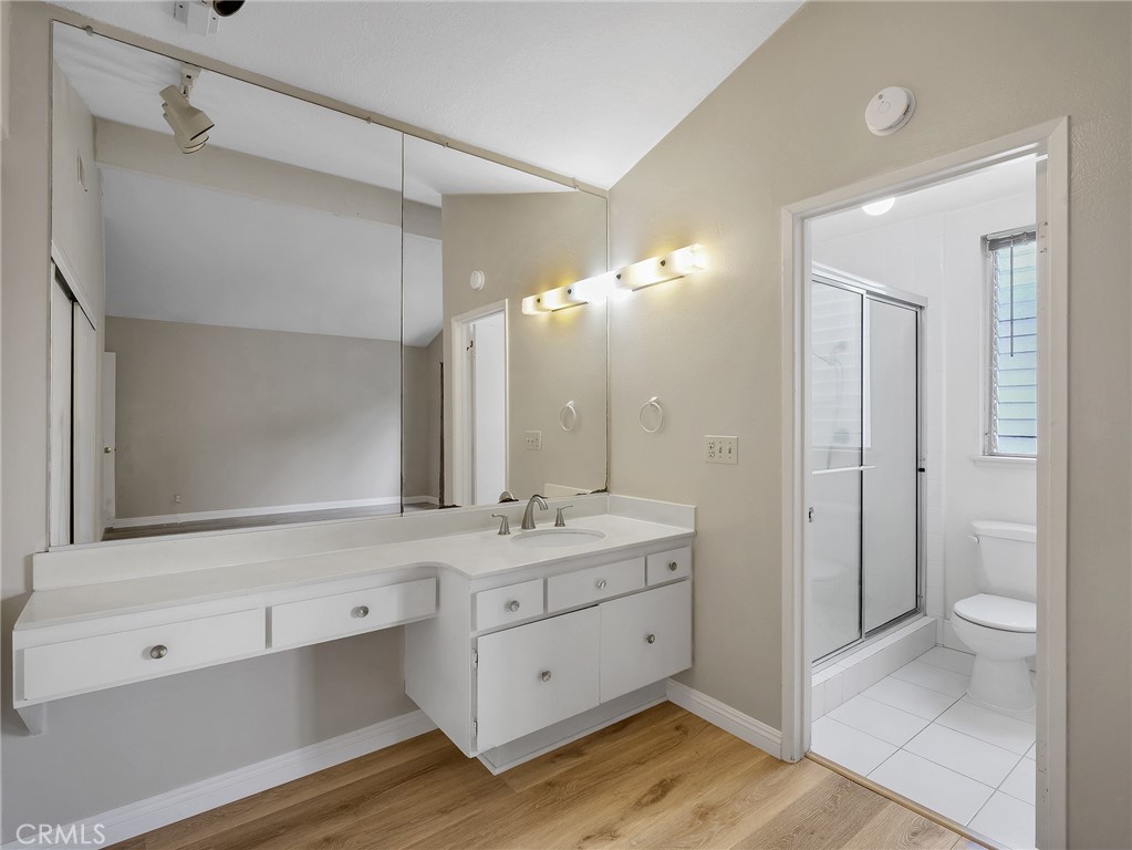 3852 Claremont Street