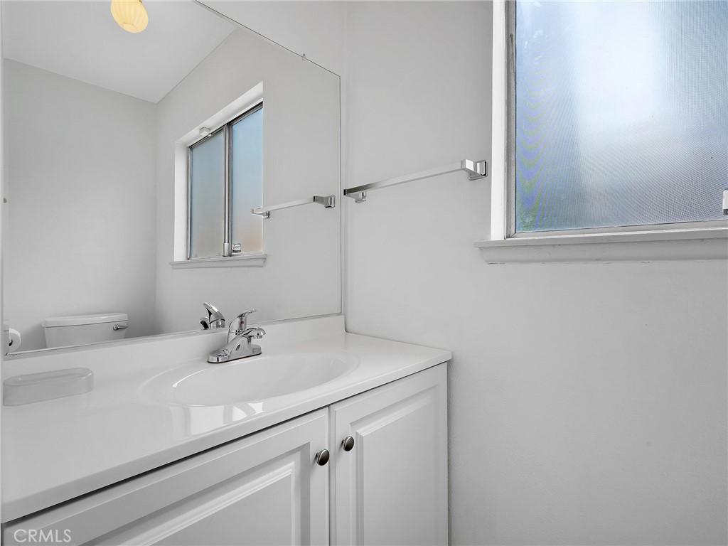 3852 Claremont Street