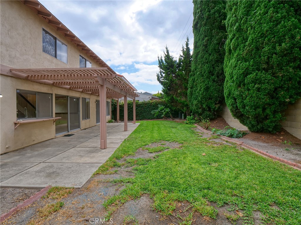 3852 Claremont Street