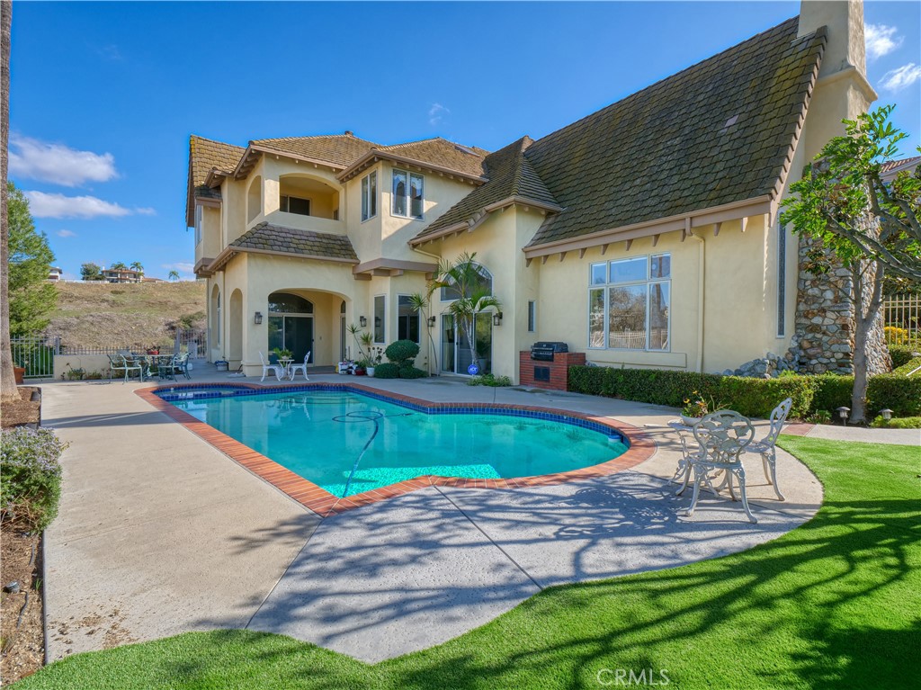 1822 Diamond Knoll Lane