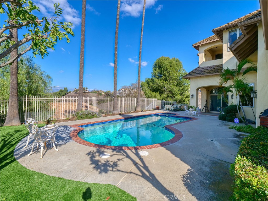 1822 Diamond Knoll Lane