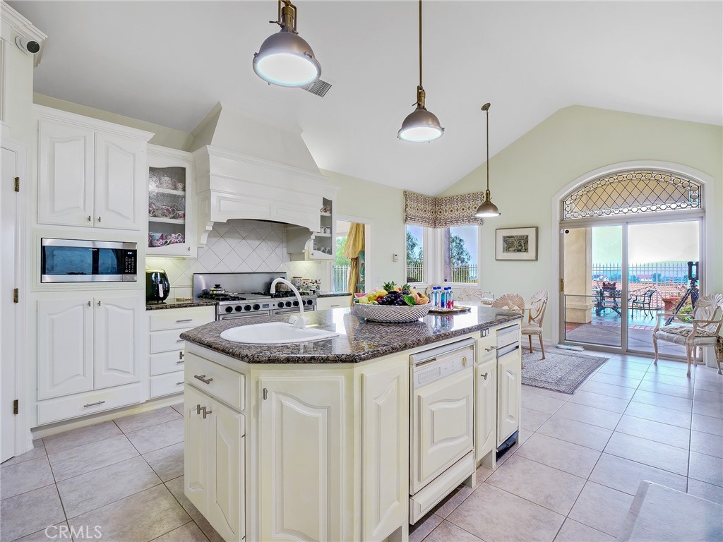 1822 Diamond Knoll Lane