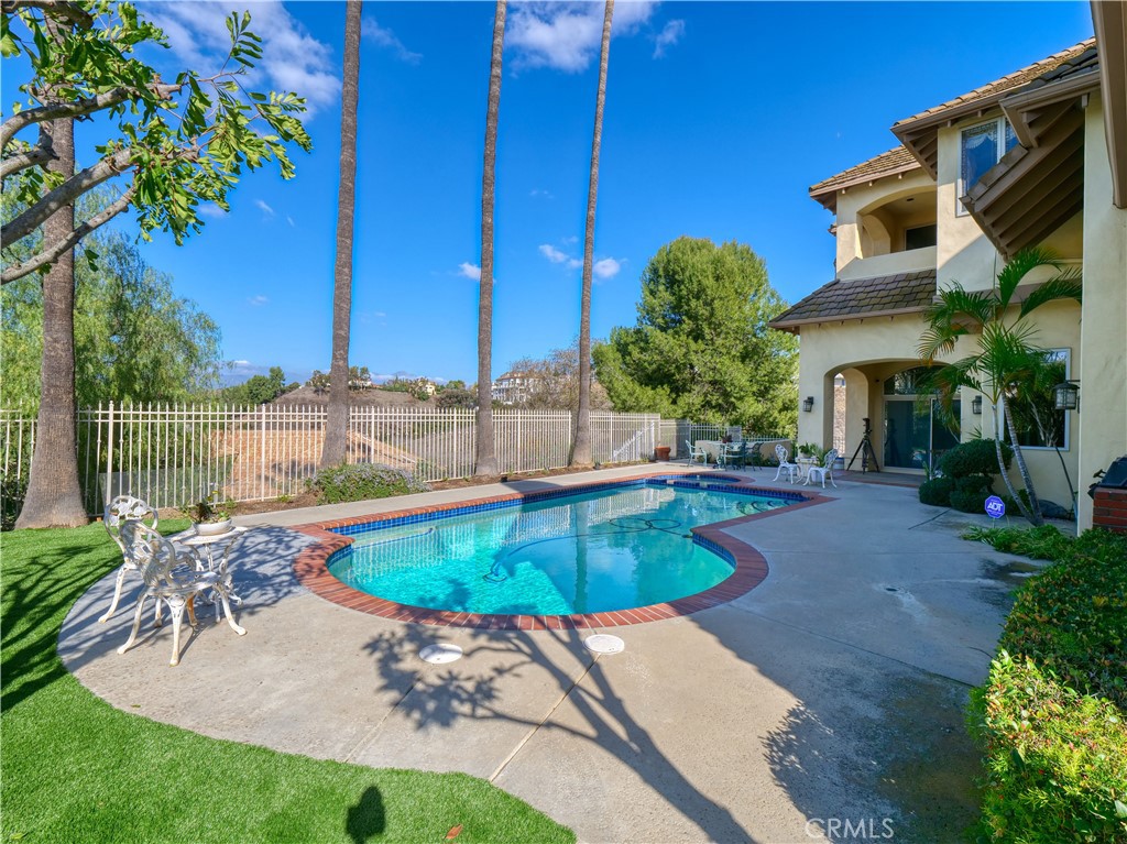 1822 Diamond Knoll Lane