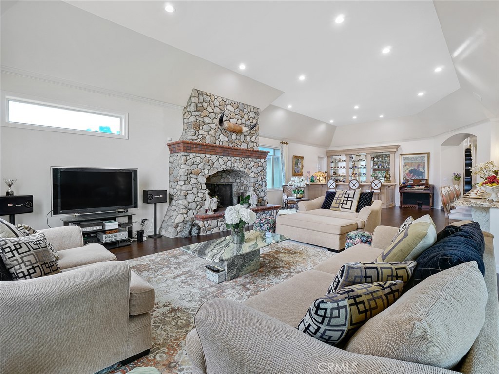 1822 Diamond Knoll Lane