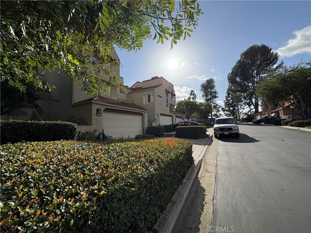 2902 Yucatan Place B