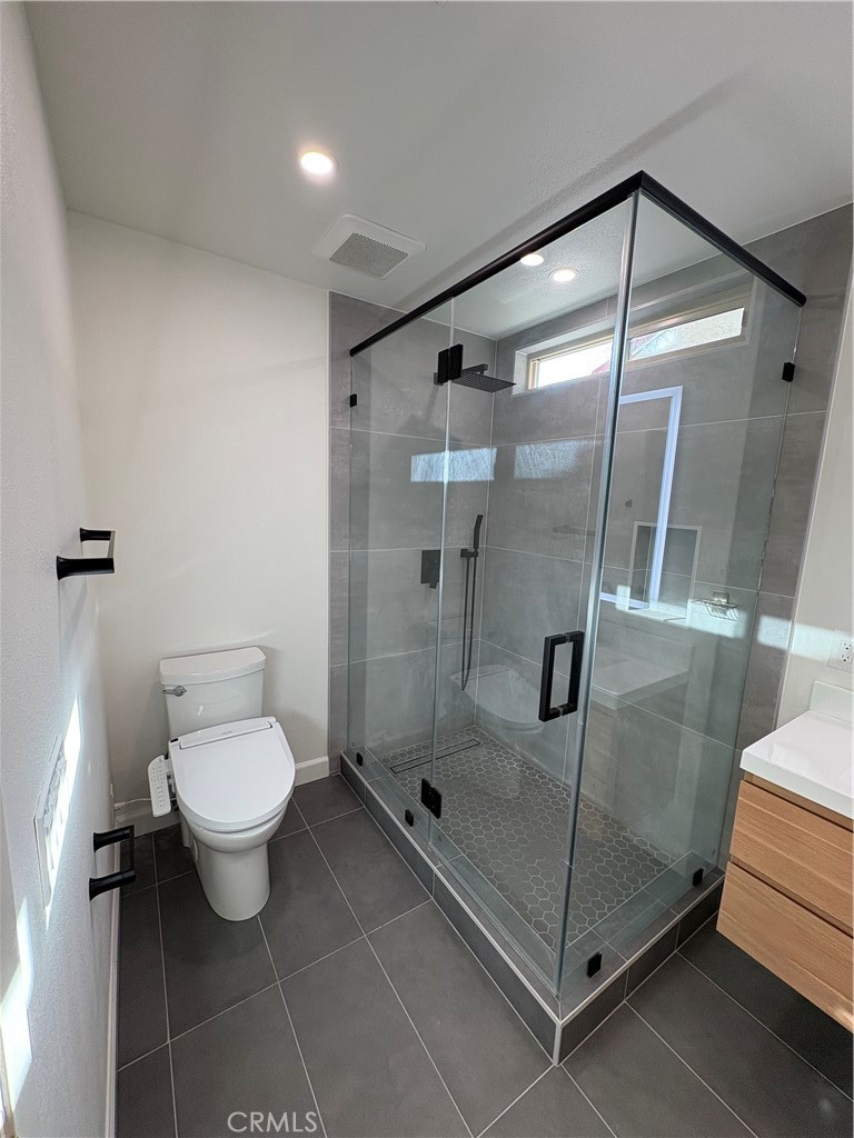 2902 Yucatan Place B