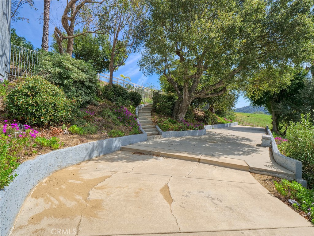 2735 Broken Feather Lane