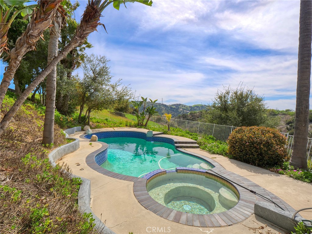 2735 Broken Feather Lane