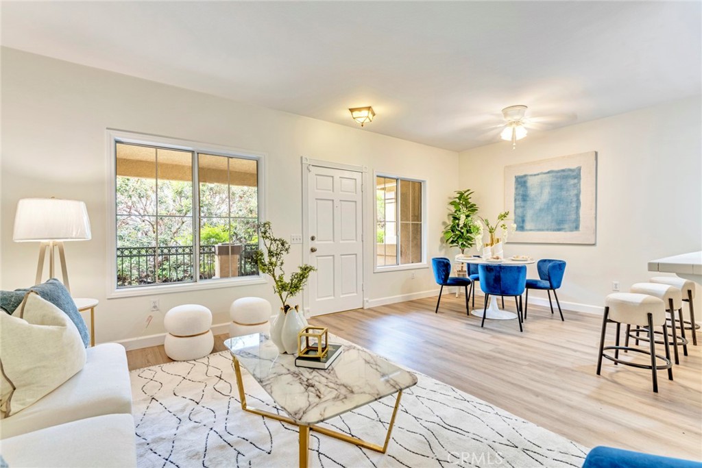 318 Torito Ln