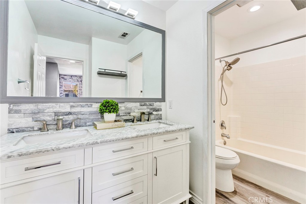 12194 Bridlewood Drive