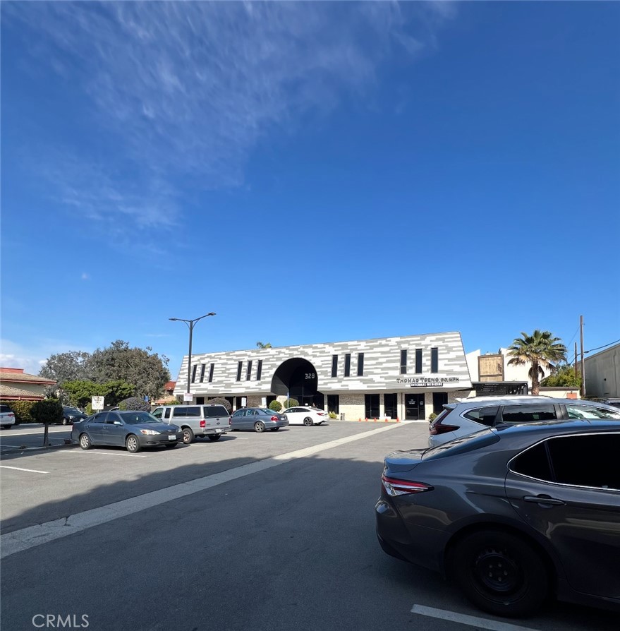 328 S Atlantic Boulevard 201