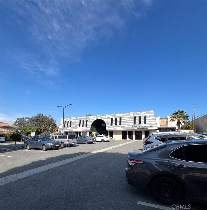 328 S Atlantic Boulevard 201