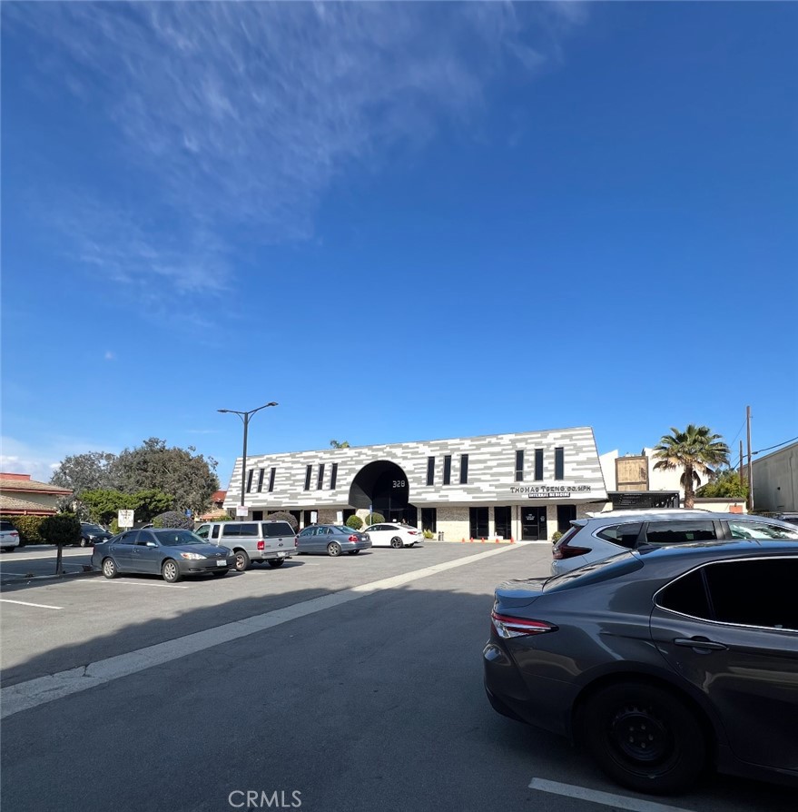 328 S Atlantic Boulevard 201