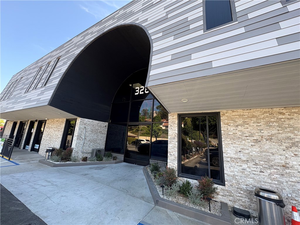 328 S Atlantic Boulevard 201