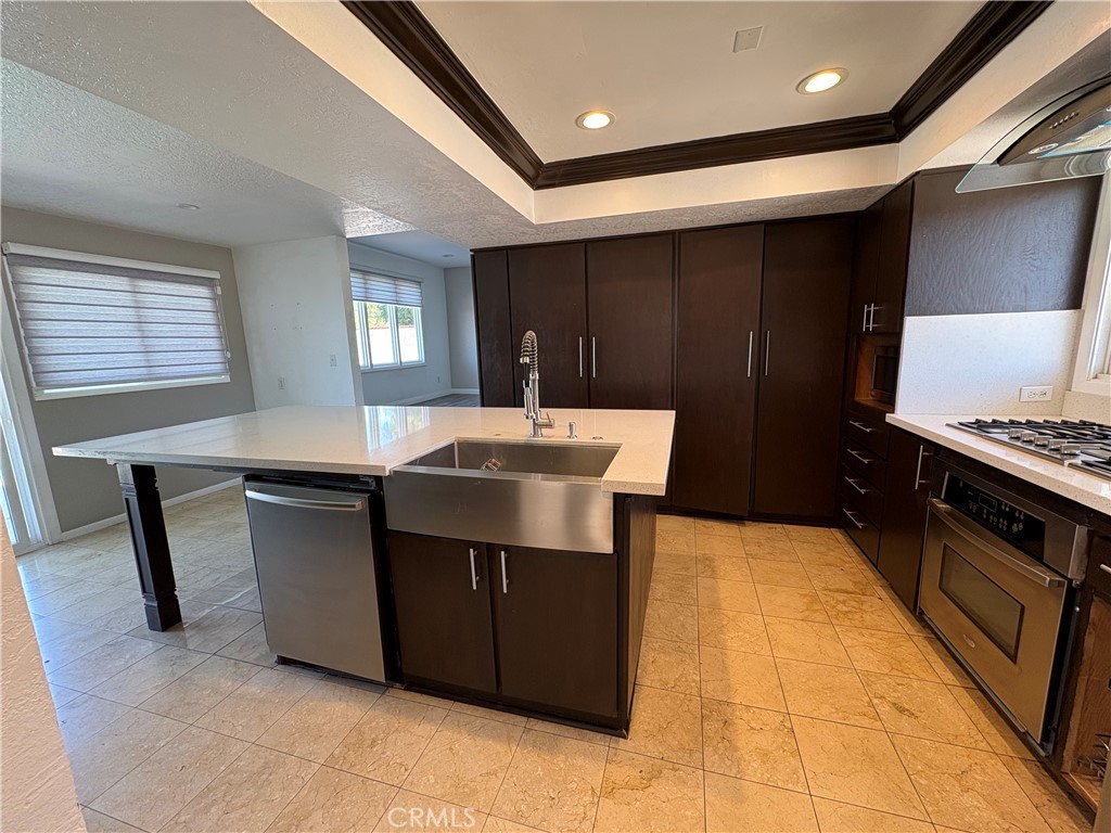 23819 Ridge Line Road